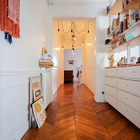 Apartment Stylish Apartment#paris La Fayette# Opera Paris